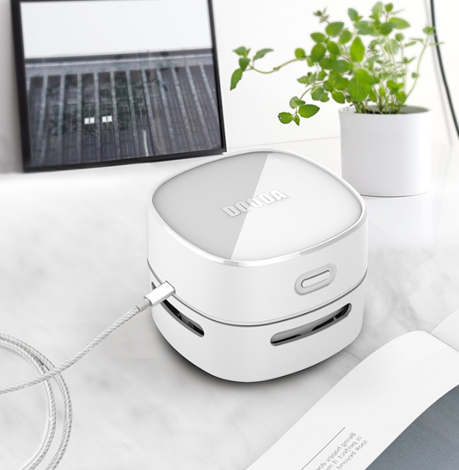 Mini Portable Car Vacuum Cleaner - Cordless Dust Remover